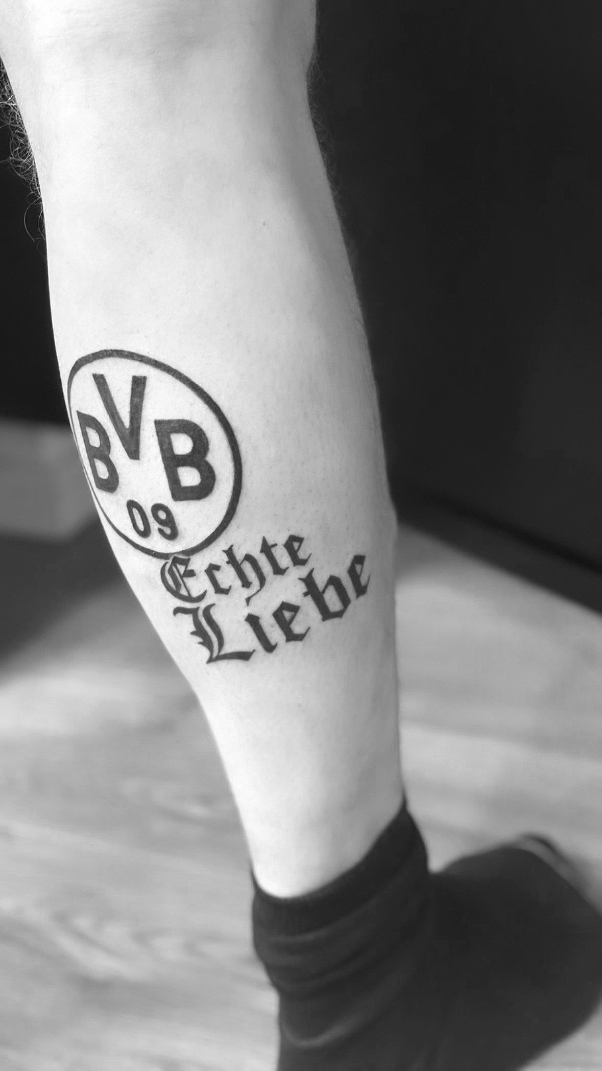 Tattoo: 083064F6 32C7 46C6 9294 34B39DE3C0F9