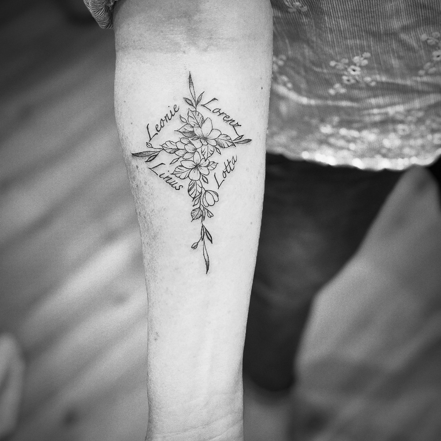 Tattoo: 4Kinder Kreuzblume
