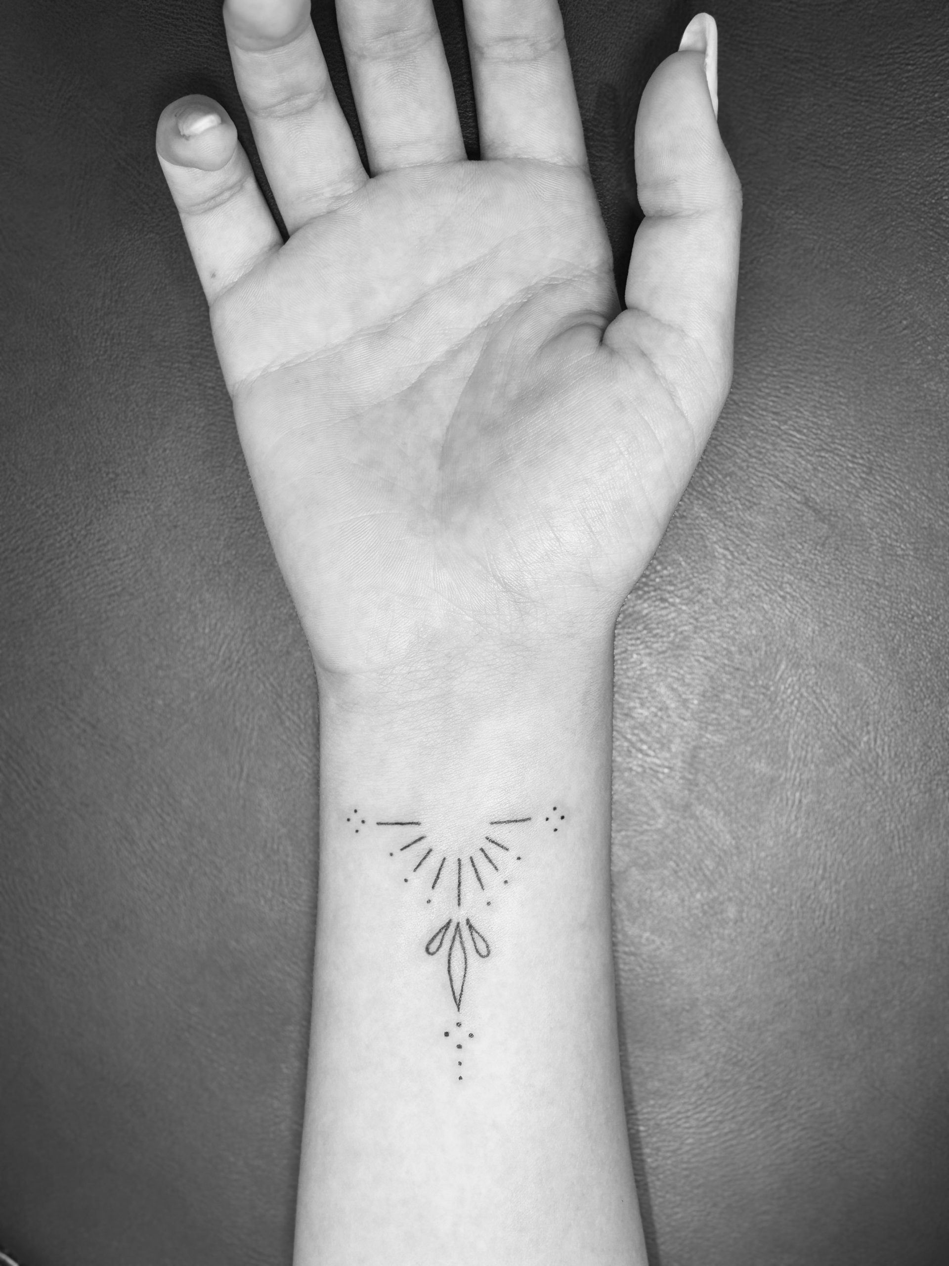 Tattoo: Ornamental Hand