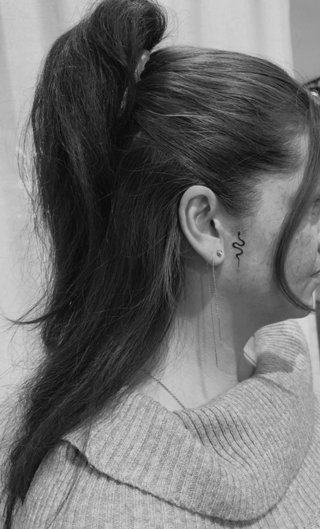 Tattoo: SChlange Ohr