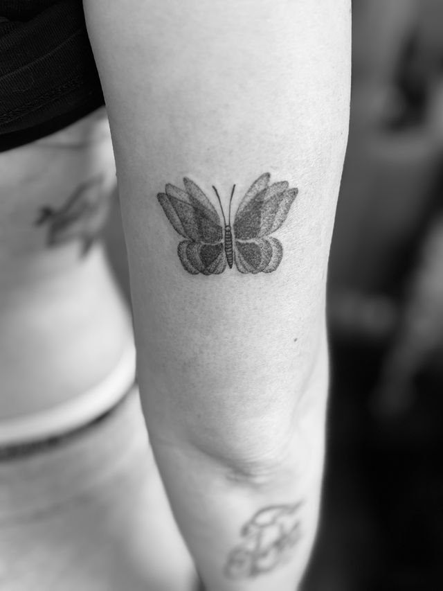 Tattoo: Schmett Dotwork