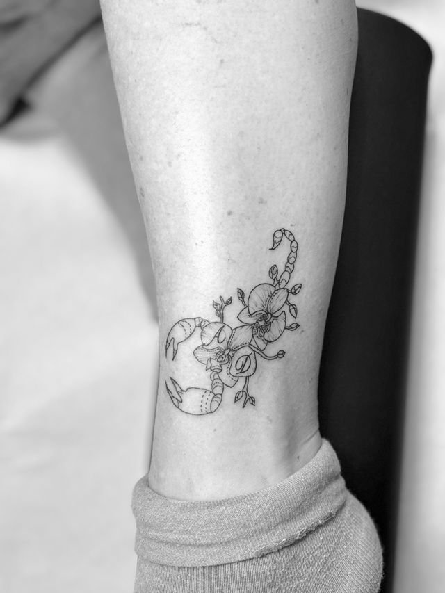 Tattoo: Skorpion Kn%C3%B6chel